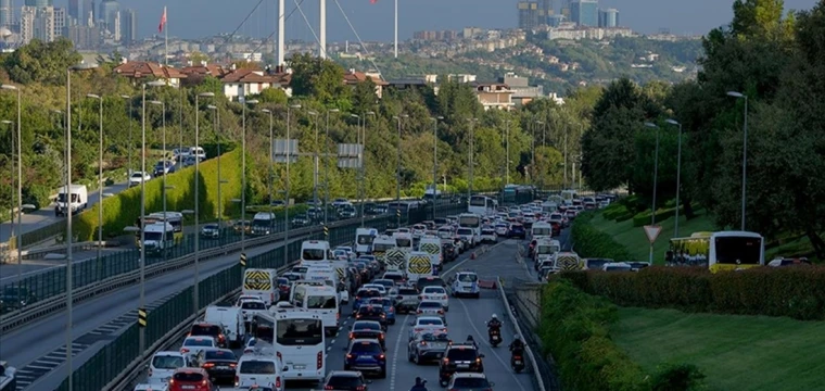 Sabah saatlerinde trafik yoğunluğu arttı