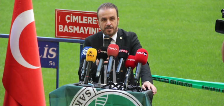 Sakaryaspor'da bayrak değişimi yaşandı