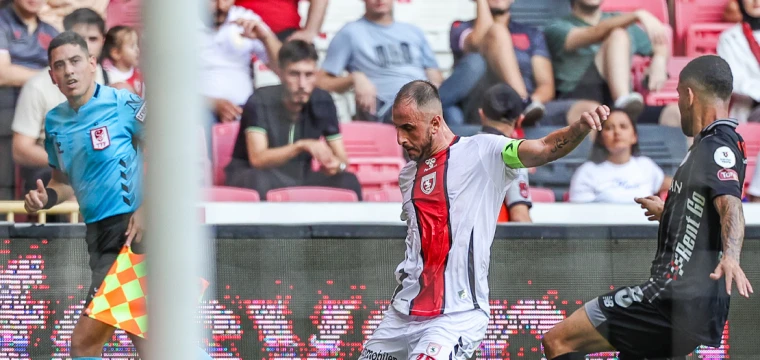 Samsunspor’dan hakem hatalarına tepki!