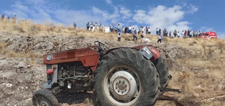 Şarampole devrilen traktörün sürücüsü öldü