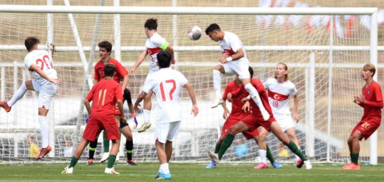 Türkiye U16, Portekiz'e 3-1 mağlup oldu