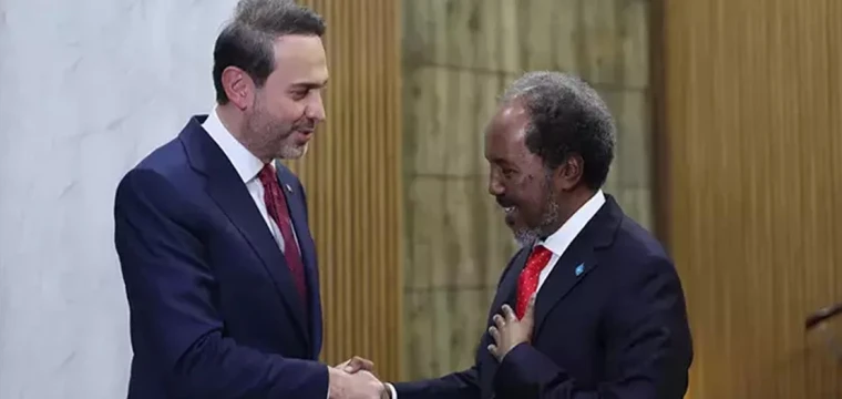 Bakan Bayraktar’ın Somali temasları