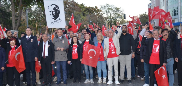 CHP’nin, Büyük Cumhuriyet Yürüyüşüne katılım yoğundu