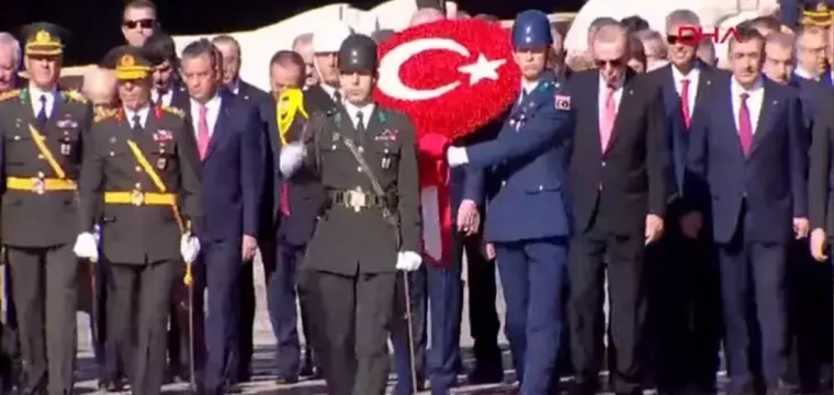 Cumhurbaşkanı Erdoğan ve Devlet Erkanı Anıtkabir'de