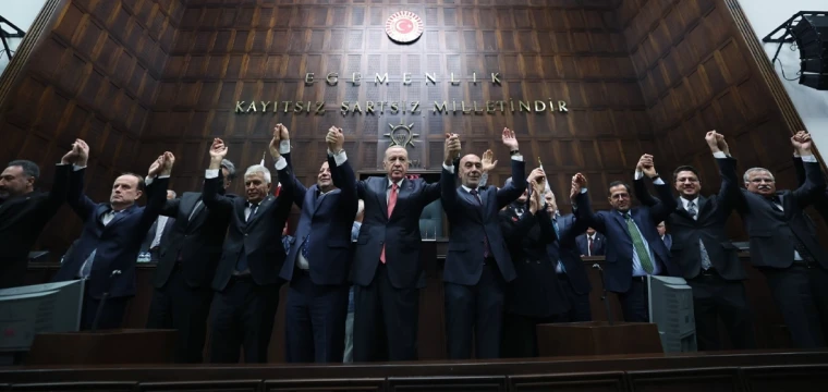 İki belediye başkanı daha AK Parti’ye geçti