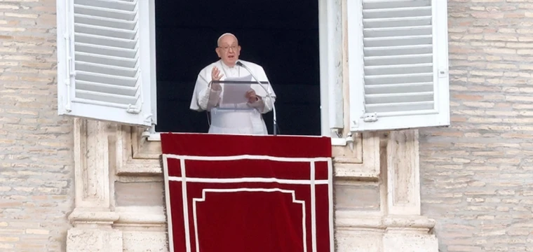 Papa Franciscus'tan saygı açıklaması