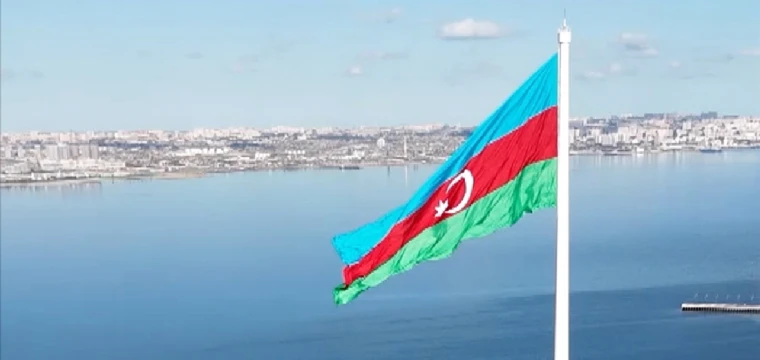 Azerbaycan'da Bayrak Günü kutlanıyor