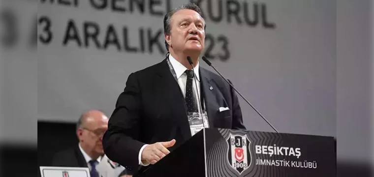 Beşiktaş’ta Başkan Hasan Arat, görevinden istifa etti