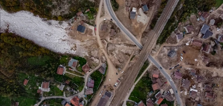 Bosna Hersek'te sel felaketi sonrası hasar giderme çalışmaları devam ediyor