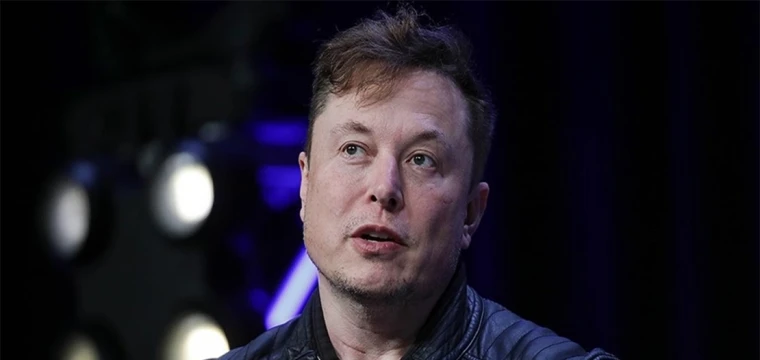 Elon Musk, savaş uçakları yerine insansız hava araçlarını savundu