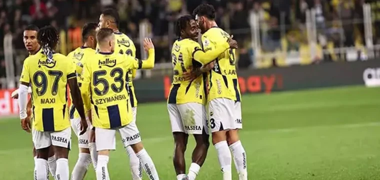 Fenerbahçe, 8 lig galibiyetinin 7'sinde gol yemedi