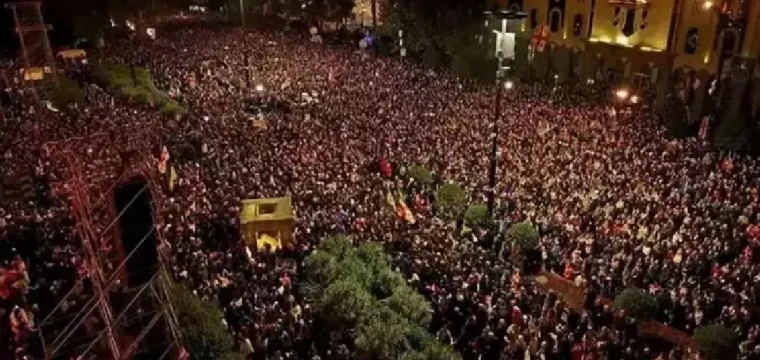 Gürcistan’da muhalefet partilerinden yeniden seçim çağrısı