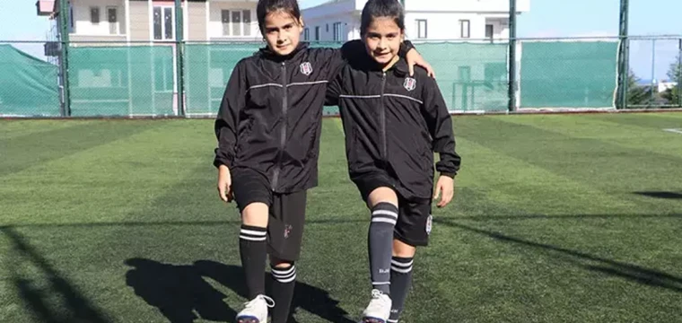 İkiz kardeşler Beşiktaş JK Akademisi'nde