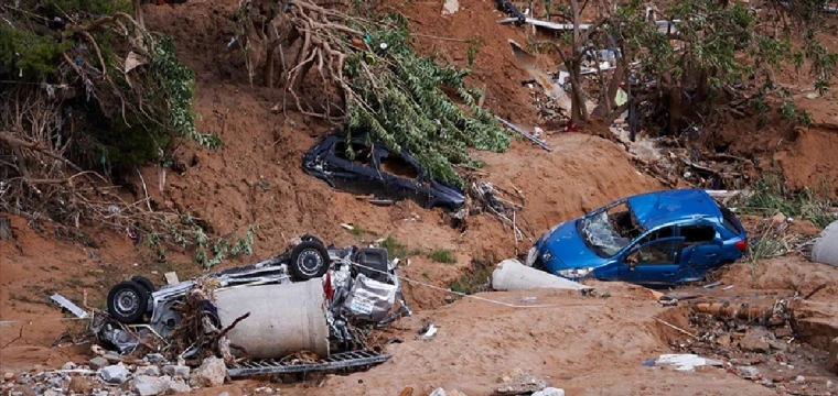 İspanya hükümeti, selden etkilenen bölgeler için acil ekonomik yardım paketi açıkladı