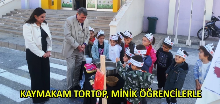 Kaymakam Tortop, minik öğrencilerle