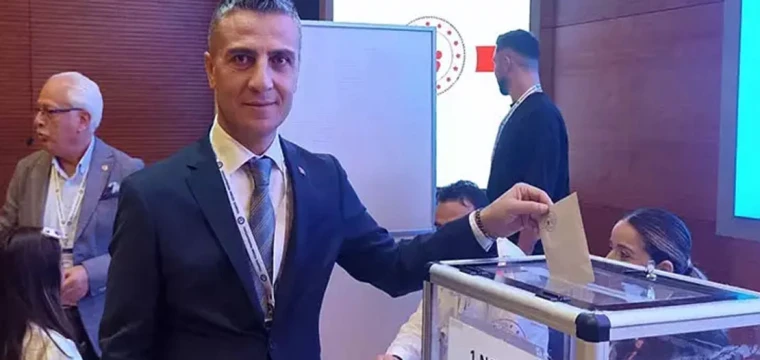 Türkiye Yüzme Federasyonunda Erkan Yalçın başkan seçildi