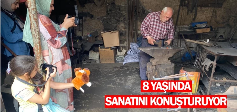 8 yaşında sanatını konuşturuyor