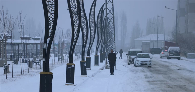 Erzurum, Ağrı, Ardahan ve Kars yeniden beyaza büründü