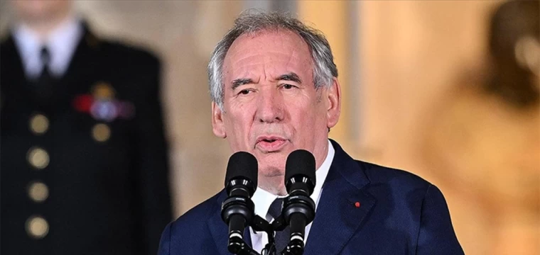 Fransa'da Başbakan Bayrou yeni hükümeti kurdu