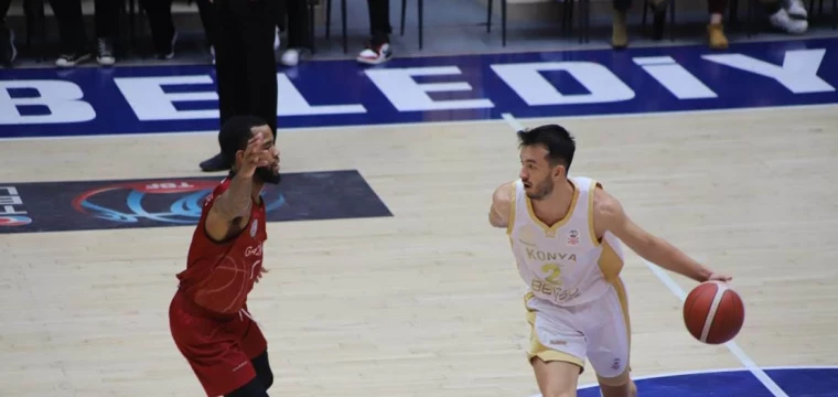 İlk devre de BBSK önde:46-36