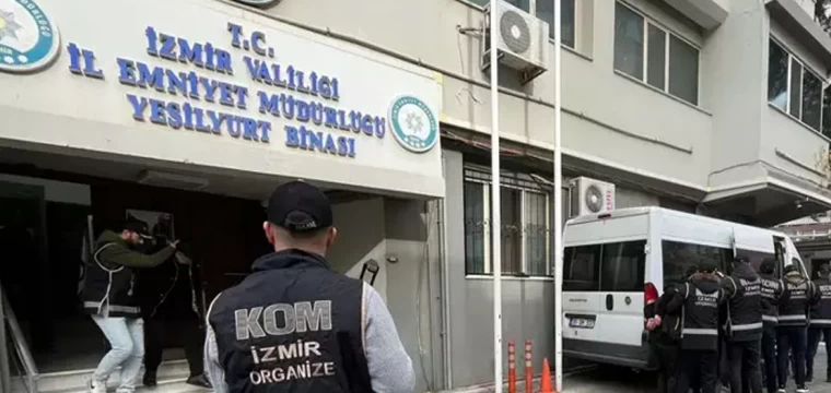 İzmir'de yasa dışı silah operasyonunda 2 tutuklama