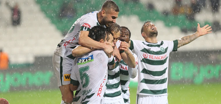 Konyaspor'dan ilk yarıda iyi başlangıç:5-0