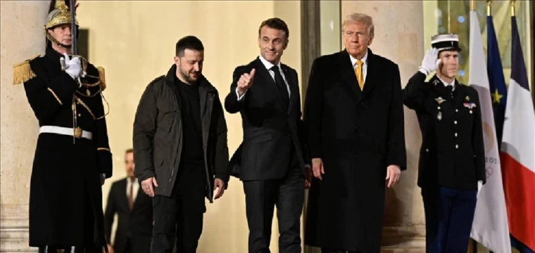 Macron, Zelenskiy ve Trump, Paris'te Rusya-Ukrayna Savaşı'nı görüştü