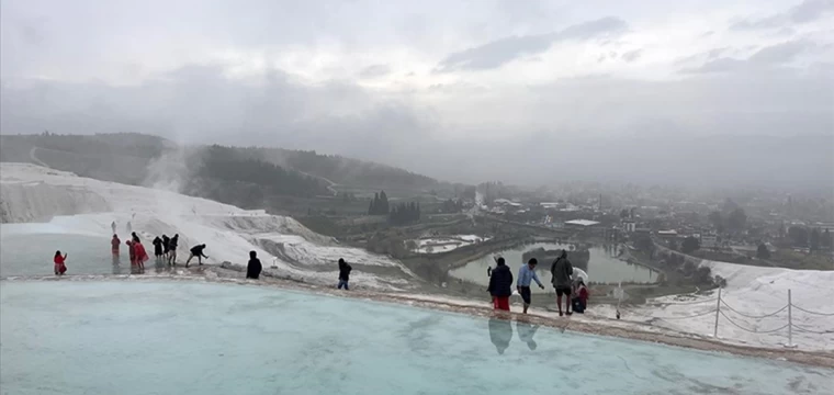 Pamukkale 2024'e dolu veda edecek