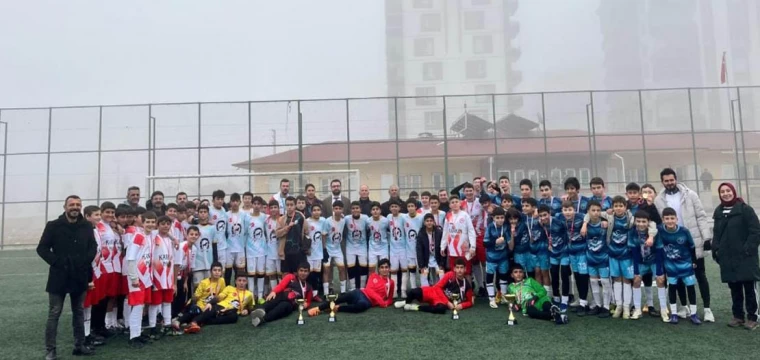 Yıldızlar futbolda heyecan bitti