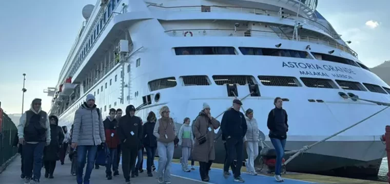 Amasra'ya kruvaziyerle Rus turist akını başladı!