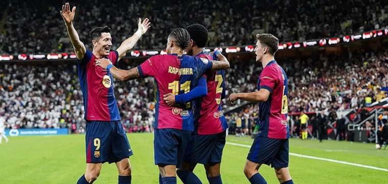 Barcelona, Real Madrid'i 5-2 yenip Süper Kupa'yı kazandı