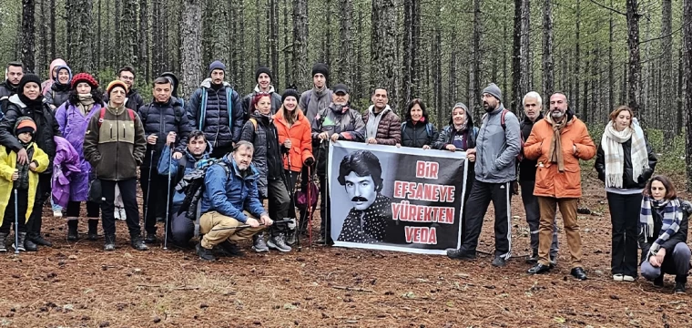 Doğaseverler Ferdi Tayfur'u şarkılarıyla andı