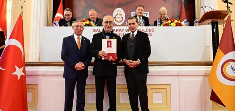 Galatasaray’da yeni divan kurulu üyeleri için berat töreni düzenlendi