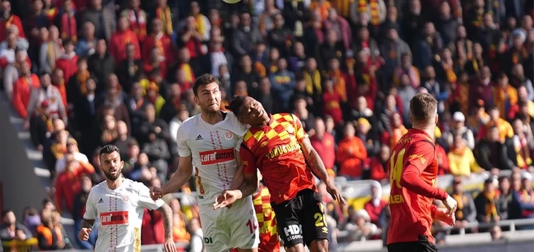 Göztepe, sahasında Onvo Antalyaspor'u 1-0 yendi