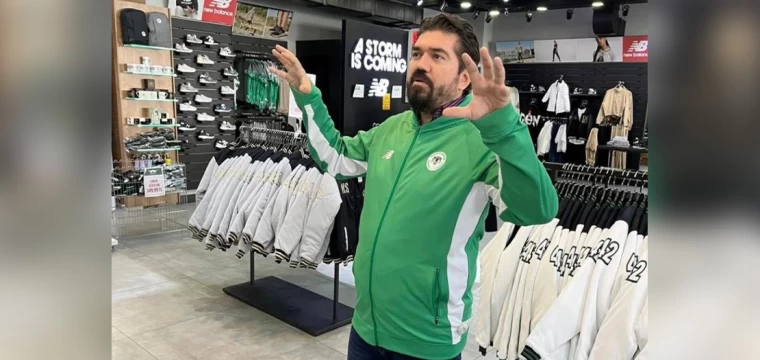 RASİM OZAN KÜTAHYALI KONYASPOR STORE’DE