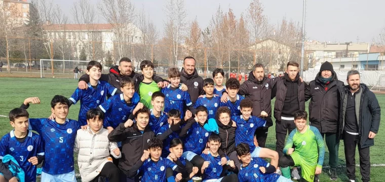 U14’te kupa Selçuklu Belediyespor’un