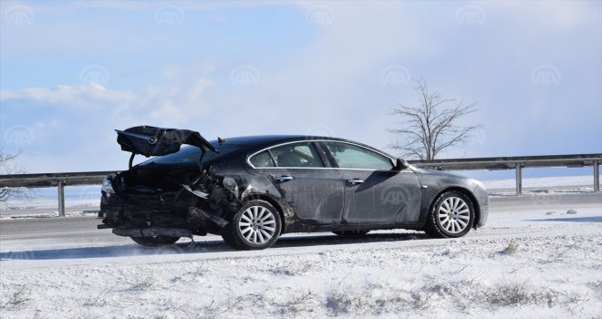 Kulu'da zincirleme trafik kazası: 1 yaralı