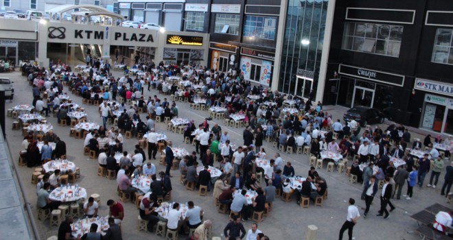 KONTİMDER’den iftar yemeği