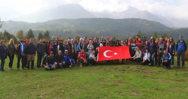 Beyşehir'de doğa yürüyüşü etkinliği