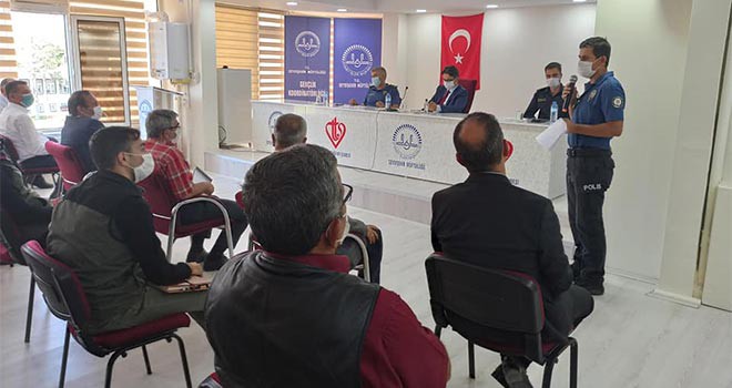 Seydişehir Kaymakamı muhtarlarla bir araya geldi