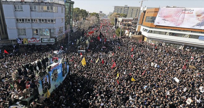 Süleymani'nin cenaze töreninde izdiham: 35 ölü, 48 yaralı