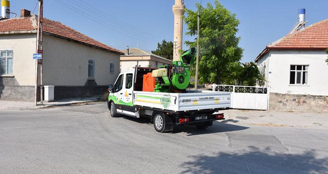 Karapınar'da haşerelerle mücadele sürüyor