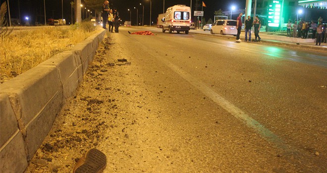 Otomobilin çarptığı sağlık teknisyeni hayatını kaybetti