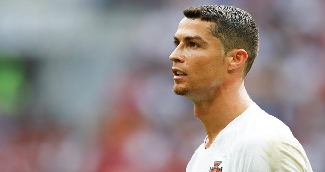 Ronaldo Juventus'ta golle tanıştı