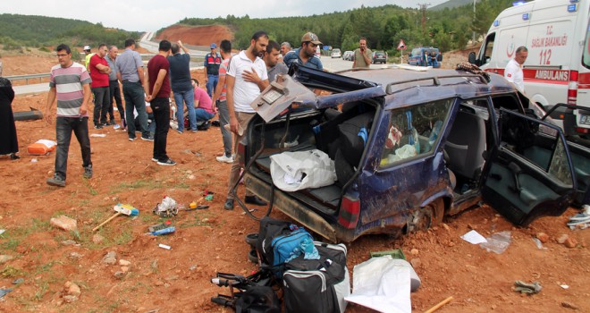 16 yaşındaki genç hayatını kaybetti, 4 kişi yaralandı