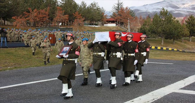 Şehitlerimizi uğurluyoruz