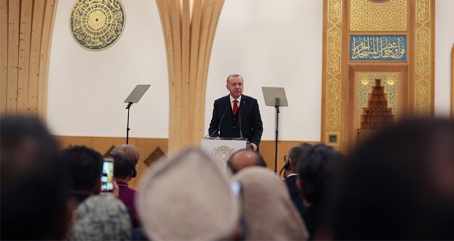 Erdoğan Cambridge Camii'nin açılışını yaptı