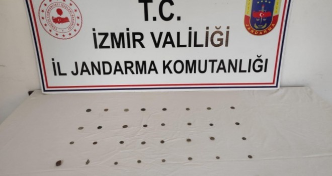 Tarihi paraları satamadan yakalandı