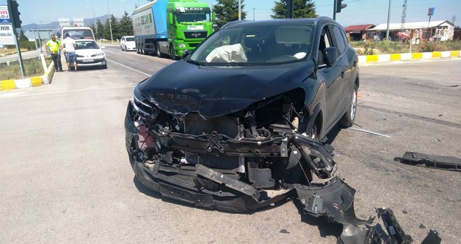 Seydişehir'de trafik kazası: 2 yaralı