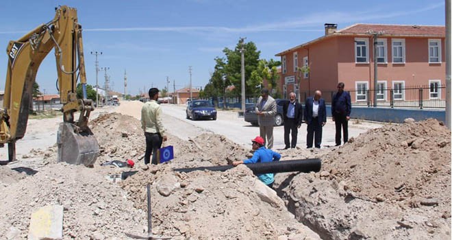 Cihanbeyli’de yol ve prestij cadde seferberliği